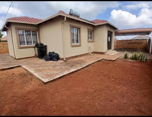 3 BEDROOM HOUSE FOR SALE IN THE ORCHARDS